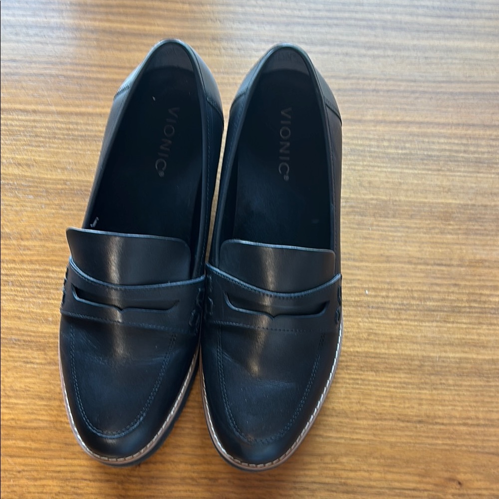 Vionic Classic Black Loafers